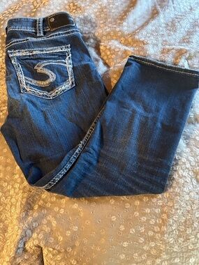 Silver Suki Jeans Dark Blue Cropped Stretch Denim